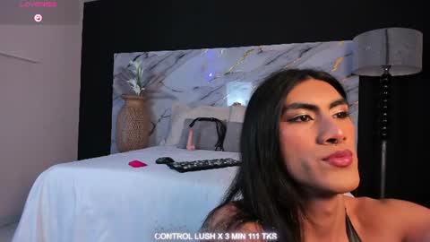 jacky_wolf1 online show from July 19, 1:59 pm