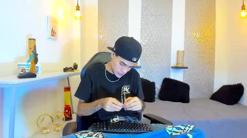 jacob_blackwell online show from November 18, 7:29 pm