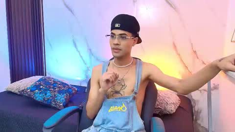 jacob_blackwell online show from March 12, 4:29 am