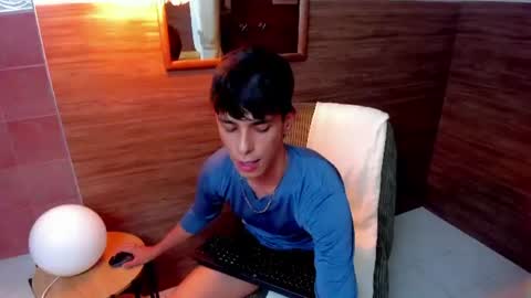 Snapshot of jacob_colliins chatting on July 9, 10:25 pm jacob_colliins online show from July 9, 10:25 pm