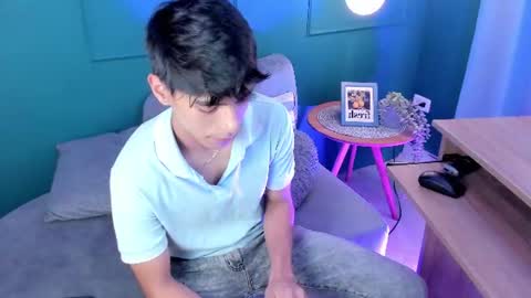 Snapshot of jacob_colliins chatting on July 15, 7:52 pm jacob_colliins online show from July 15, 7:52 pm