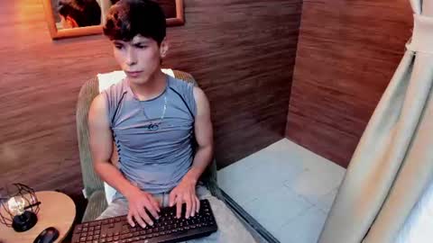 Snapshot of jacob_colliins chatting on July 17, 7:52 pm jacob_colliins online show from July 17, 7:52 pm