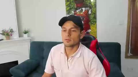 Snapshot of jacob_stonne chatting on May 21, 11:06 am jacob_stonne online show from May 21, 11:06 am