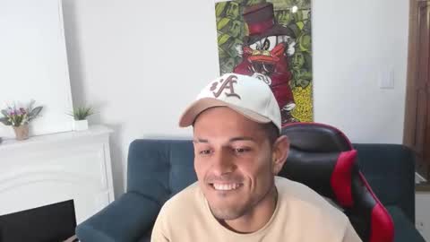 Snapshot of jacob_stonne chatting on June 2, 11:01 am jacob_stonne online show from June 2, 11:01 am