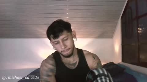 Michael Caicedo online show from May 8, 3:01 am