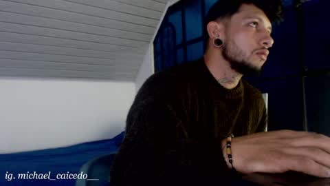 Michael Caicedo online show from May 27, 2:30 am