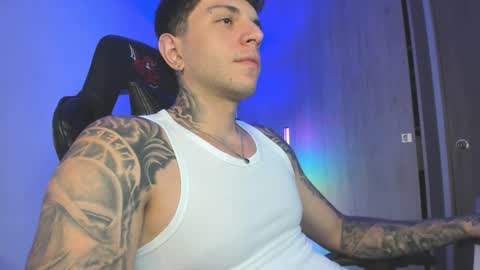 Snapshot of jacobb116 chatting on September 30, 12:15 am jacobb116 online show from September 30, 12:15 am