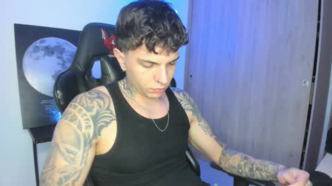 jacobb116 online show from November 22, 1:15 am