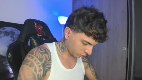 jacobb116 online show from November 23, 1:05 am