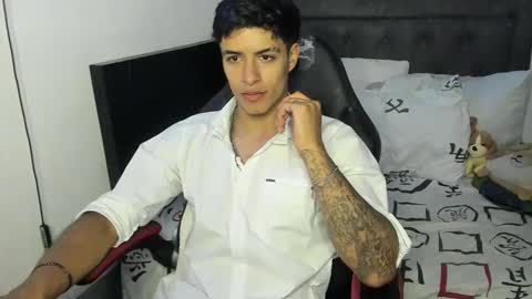 Jacobbakerr online show from May 10, 5:34 am