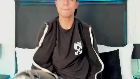 Snapshot of jacobbiker chatting on October 16, 12:06 pm Jacob online show from October 16, 12:06 pm