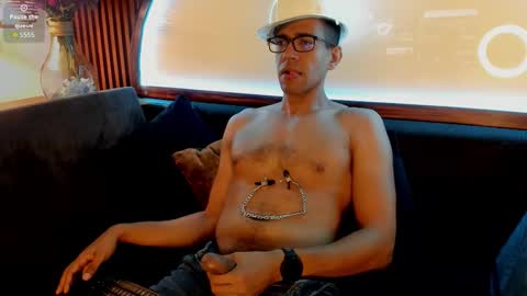 jacobdraven online show from November 15, 4:43 am