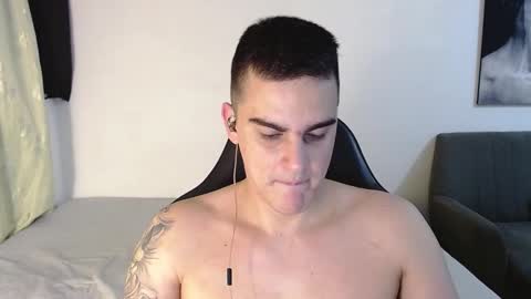 Snapshot of jacobjobs1 chatting on February 22, 9:01 am jacobjobs1 online show from February 22, 9:01 am