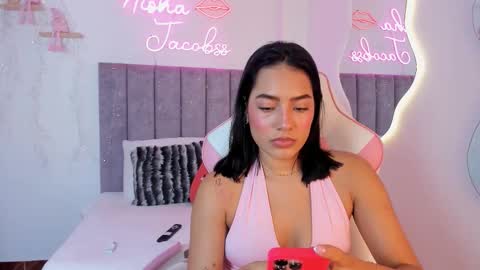 Snapshot of jacobss_gh chatting on November 28, 1:08 am JACOBSS online show from November 28, 1:08 am