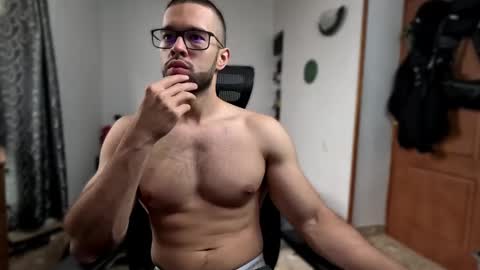 Snapshot of jacobt77 chatting on February 9, 8:34 pm Jacob online show from February 9, 8:34 pm