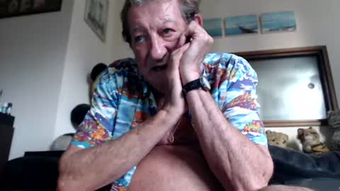 Snapshot of jacques_de_france chatting on July 22, 7:05 pm Jacques online show from July 22, 7:05 pm