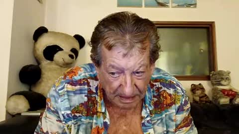 Snapshot of jacques_de_france chatting on July 27, 3:24 am Jacques online show from July 27, 3:24 am