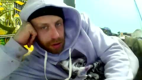 vincentlove online show from February 13, 8:38 am