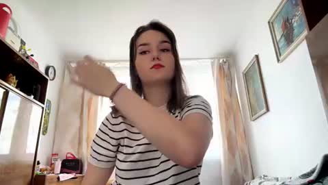 Mila online show from July 4, 10:32 am