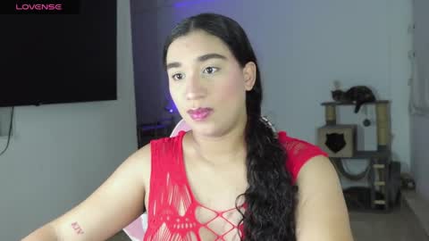 JADDE LUXY online show from May 7, 5:13 am