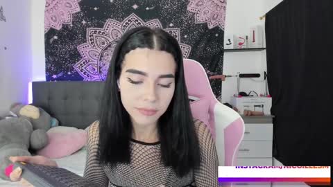   online show from January 22, 10:59 pm