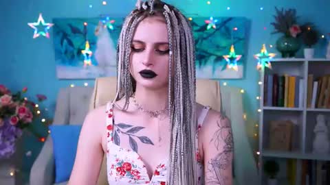 Snapshot of jade_castle chatting on December 14, 4:23 am jade_castle online show from December 14, 4:23 am