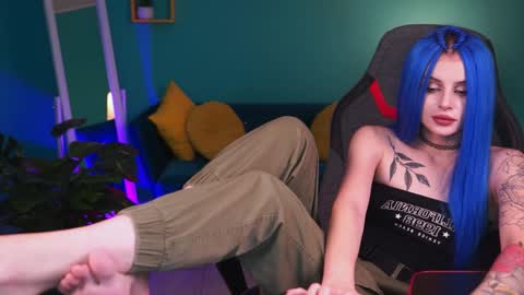 Snapshot of jade_castle chatting on January 24, 5:10 am jade_castle online show from January 24, 5:10 am