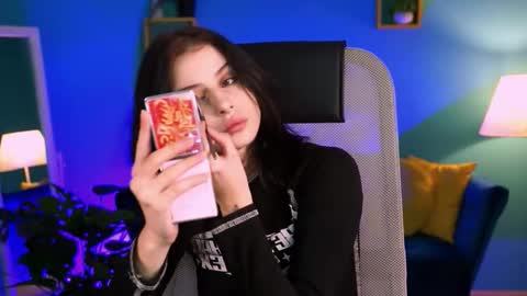 jade_castle online show from January 17, 4:33 pm