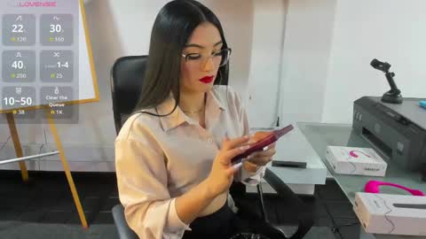 Snapshot of jade_connor chatting on May 30, 7:22 pm jade_connor online show from May 30, 7:22 pm