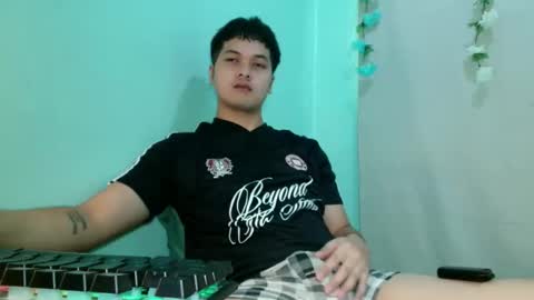 jade_halo online show from April 14, 2:28 am
