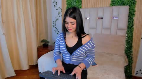 Snapshot of jade_nm chatting on March 30, 2:51 pm ade online show from March 30, 2:51 pm