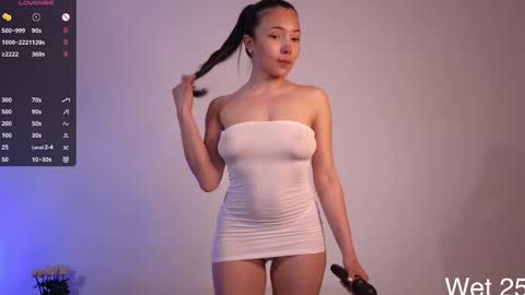 Snapshot of jade_paris chatting on March 8, 8:07 am Jade Paris online show from March 8, 8:07 am