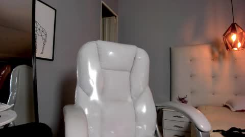 Snapshot of jade_scarllet chatting on December 17, 8:34 am karlla scarlet online show from December 17, 8:34 am