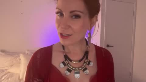 Snapshot of jade_slade chatting on July 17, 4:08 am Jade Slade online show from July 17, 4:08 am