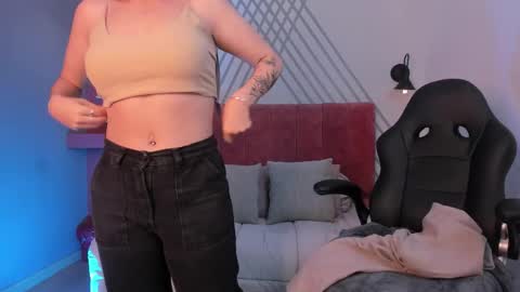jade_vela online show from October 11, 4:16 pm