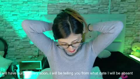 Snapshot of jade_white_ chatting on May 7, 1:05 pm jade white online show from May 7, 1:05 pm
