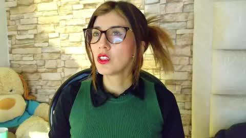 Snapshot of jade_white_ chatting on May 29, 12:58 pm jade white online show from May 29, 12:58 pm