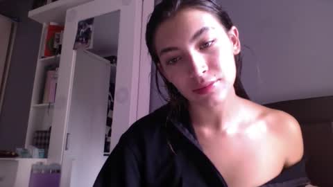 Snapshot of jade_ws chatting on June 5, 9:42 pm Jade online show from June 5, 9:42 pm