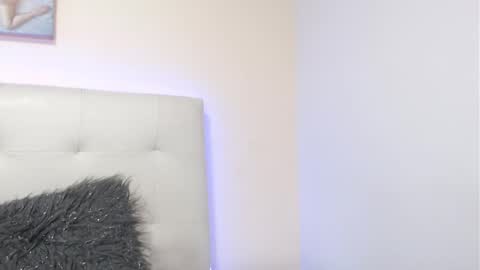 Snapshot of jadeadamsxx chatting on June 7, 11:03 am Jadeadamsxx online show from June 7, 11:03 am