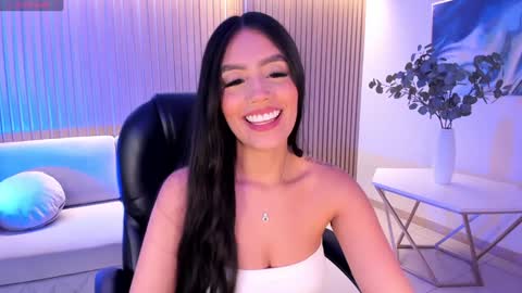 JADE EVANS online show from December 12, 5:26 pm