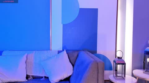 JADE EVANS online show from December 18, 9:08 pm