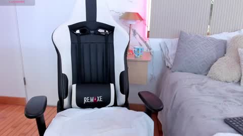 Jadeh online show from January 29, 9:39 pm