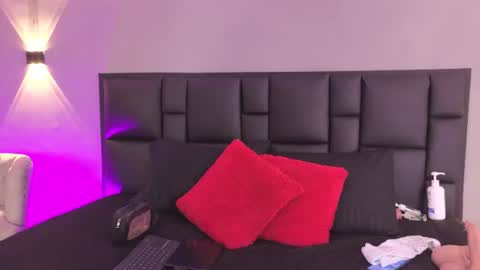 Snapshot of jadeheartt chatting on July 16, 6:25 pm Jade online show from July 16, 6:25 pm
