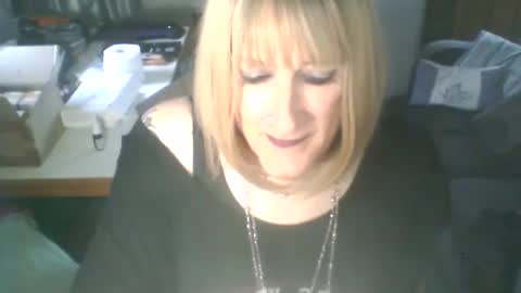 Snapshot of jadeladyboyminx chatting on November 27, 3:25 pm Jademinx online show from November 27, 3:25 pm