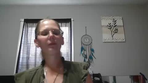 JadeLuv online show from June 19, 5:28 pm