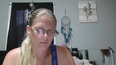 JadeLuv online show from July 1, 1:18 am
