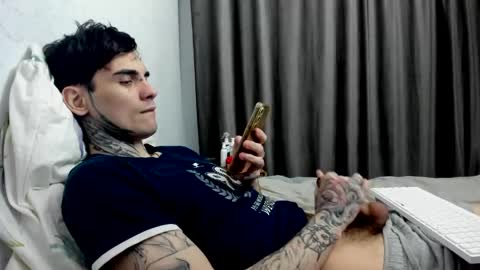 Snapshot of jadenow chatting on June 10, 10:41 pm Jade online show from June 10, 10:41 pm