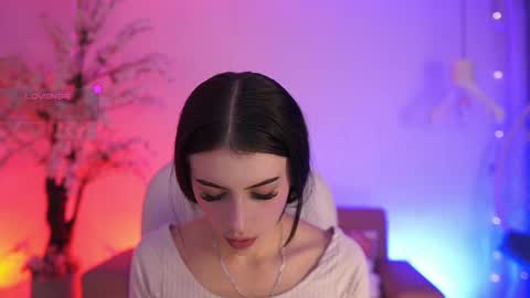 Jade Summer online show from April 25, 11:35 am