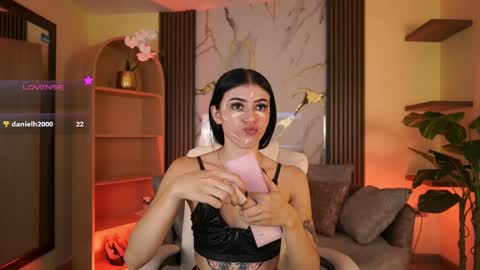 Jade Summer online show from June 4, 11:38 am