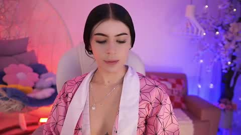 Jade Summer online show from June 9, 11:44 am
